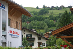 one of the many Austrian ski schools in Kaprun